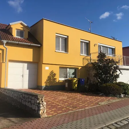 U Jerabku - Parkovani Zdarma Appartement